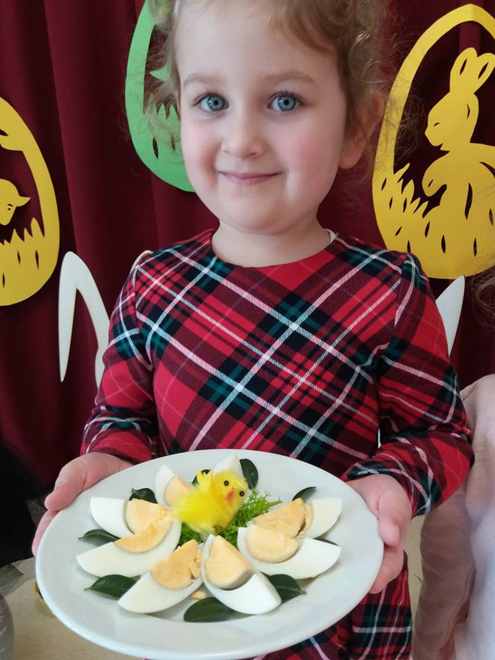  Śniadanie Wielkanocne w Kolorowym Przedszkolu i Żłobku